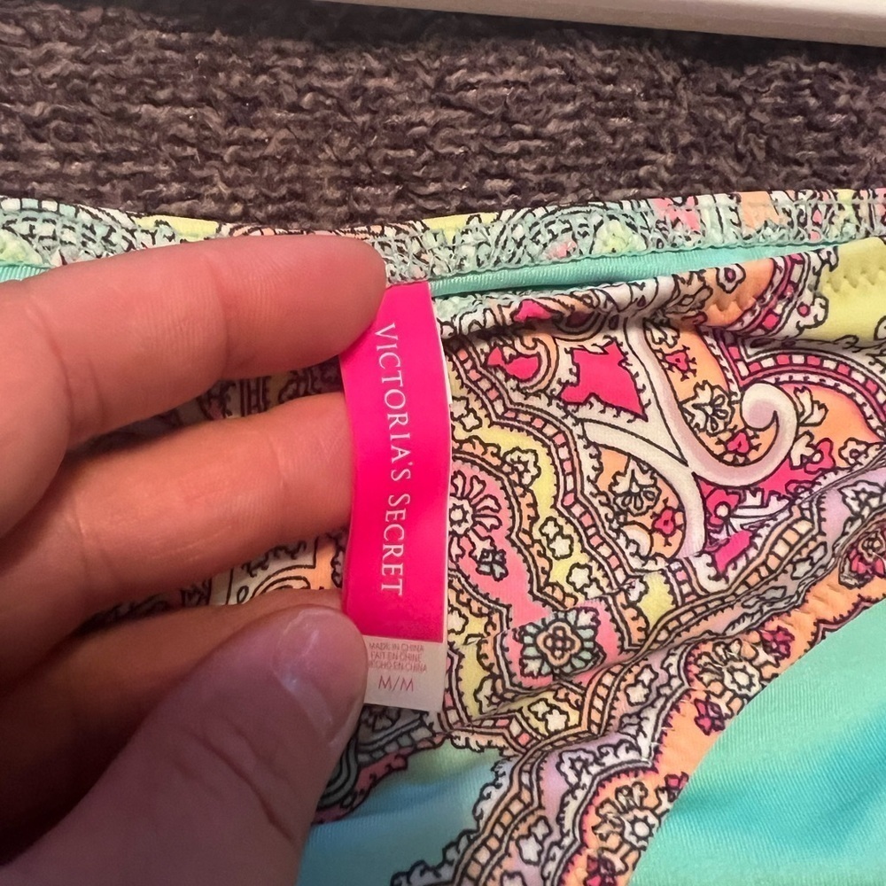 Victoria's Secret Ruch Push-Up Bikini Top 34D Paisley Medium Matching Bottoms - Picture 9 of 9